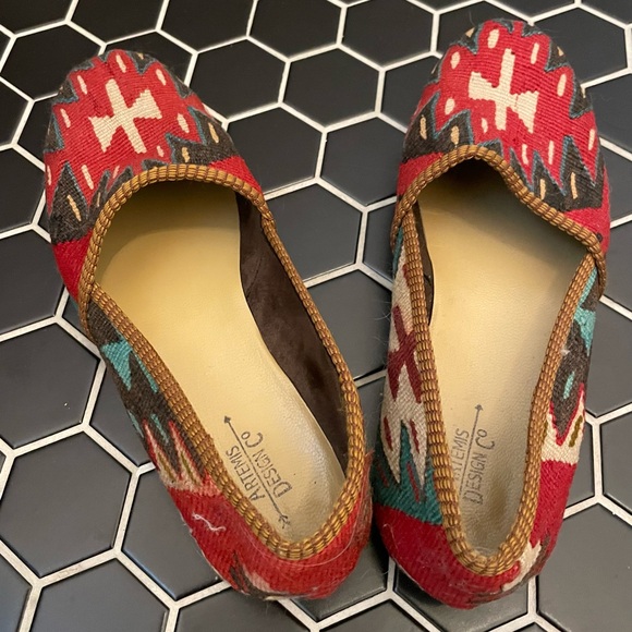 Women’s Artemis Kilim Loafers (Size 9) - Picture 6 of 8